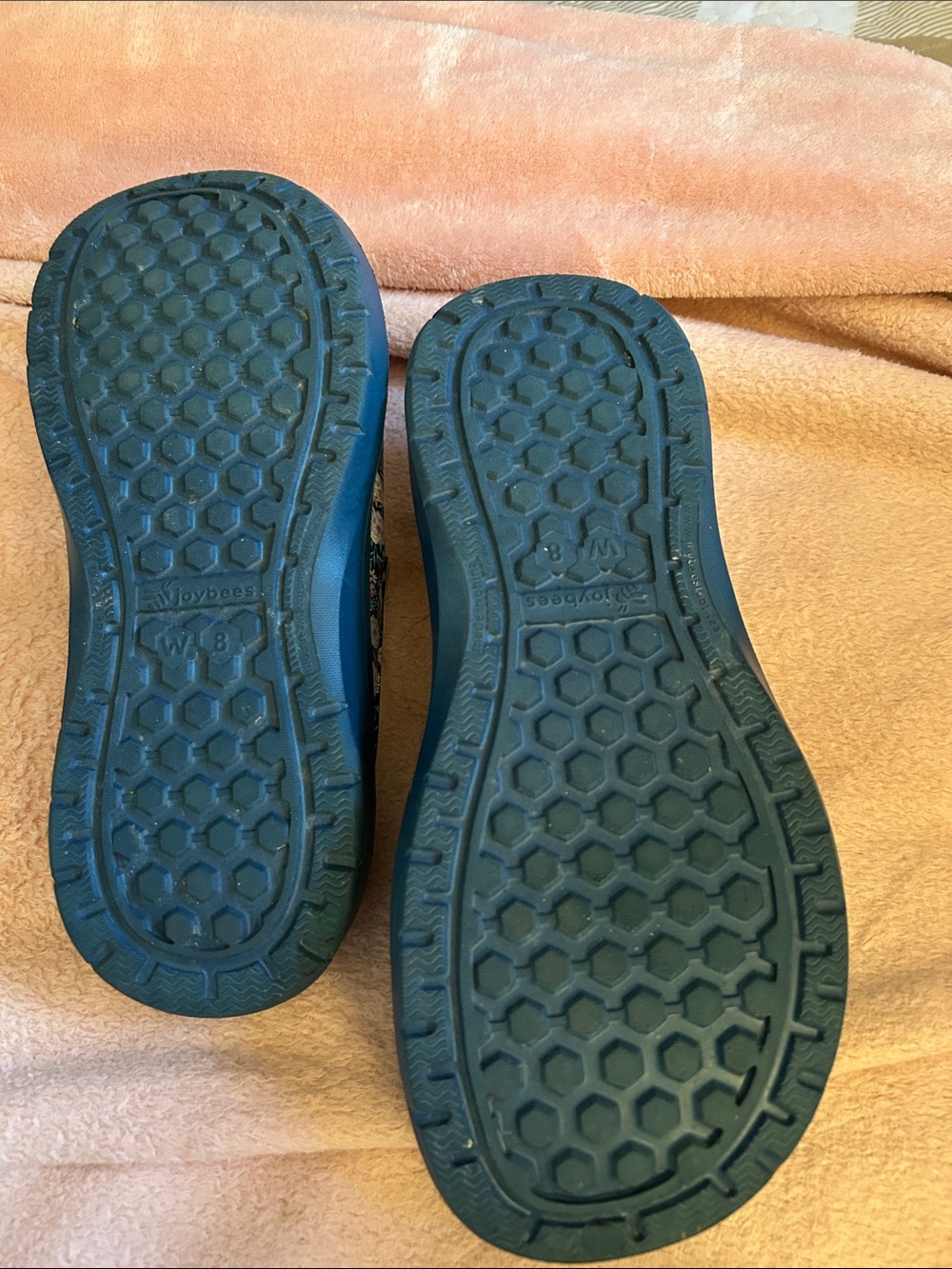 Shoes - Picture 2 of 2